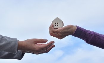 相続した不動産の媒介契約に関する悩みを解決した事例